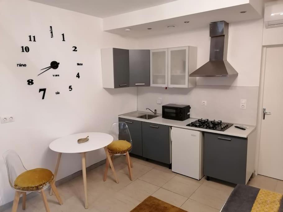 Proche Du Centre-ville Apartamento Carcassonne